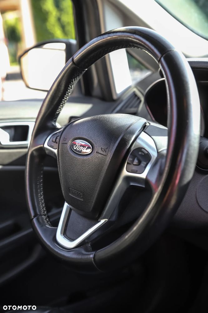 Ford EcoSport 1.0 EcoBoost TITANIUM - 19