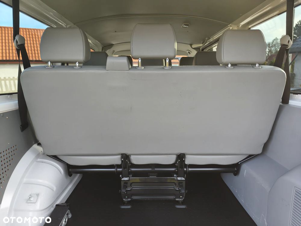 Volkswagen Transporter - 15