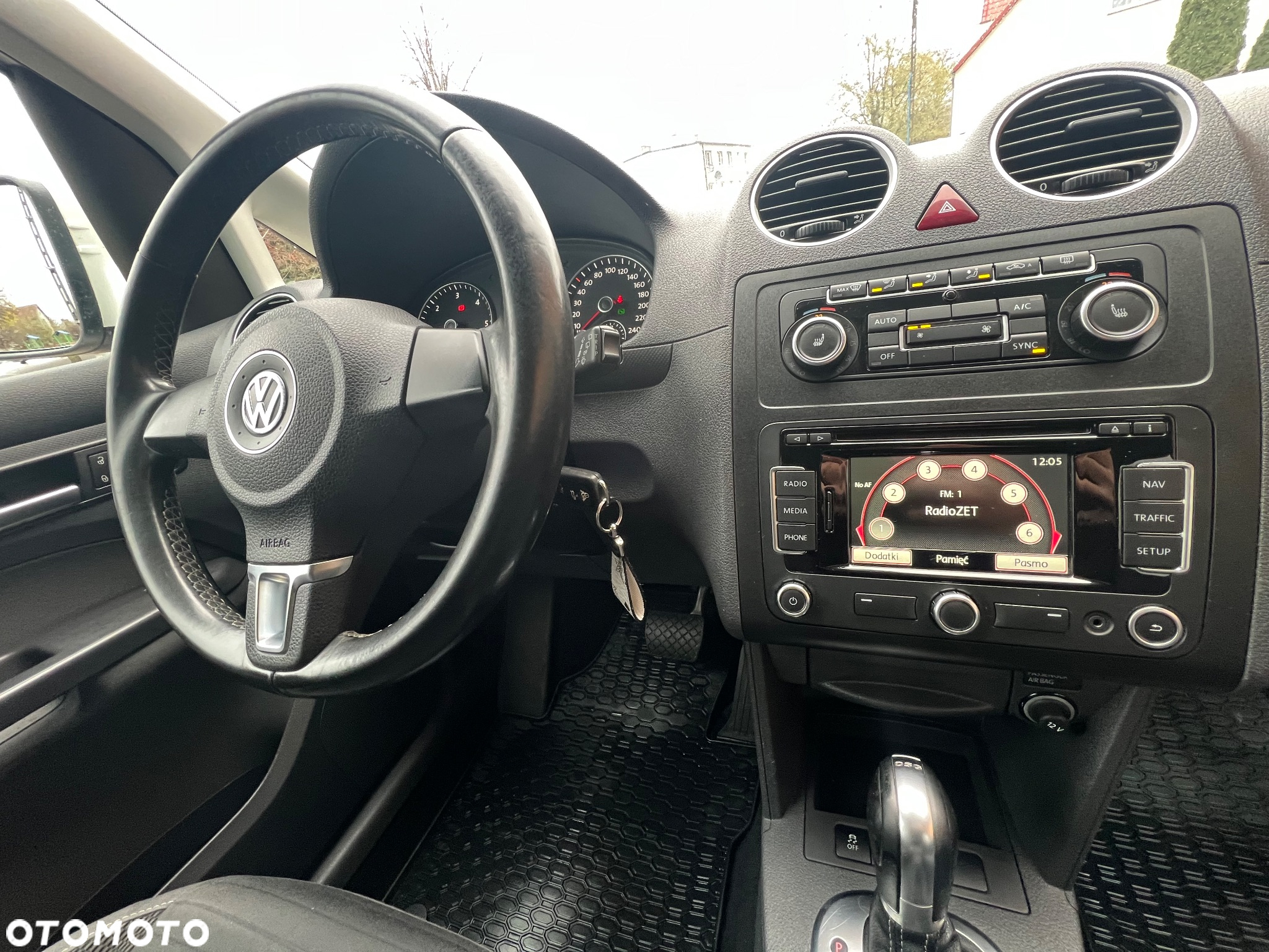 Volkswagen Caddy 2.0 TDI Trendline DSG - 14