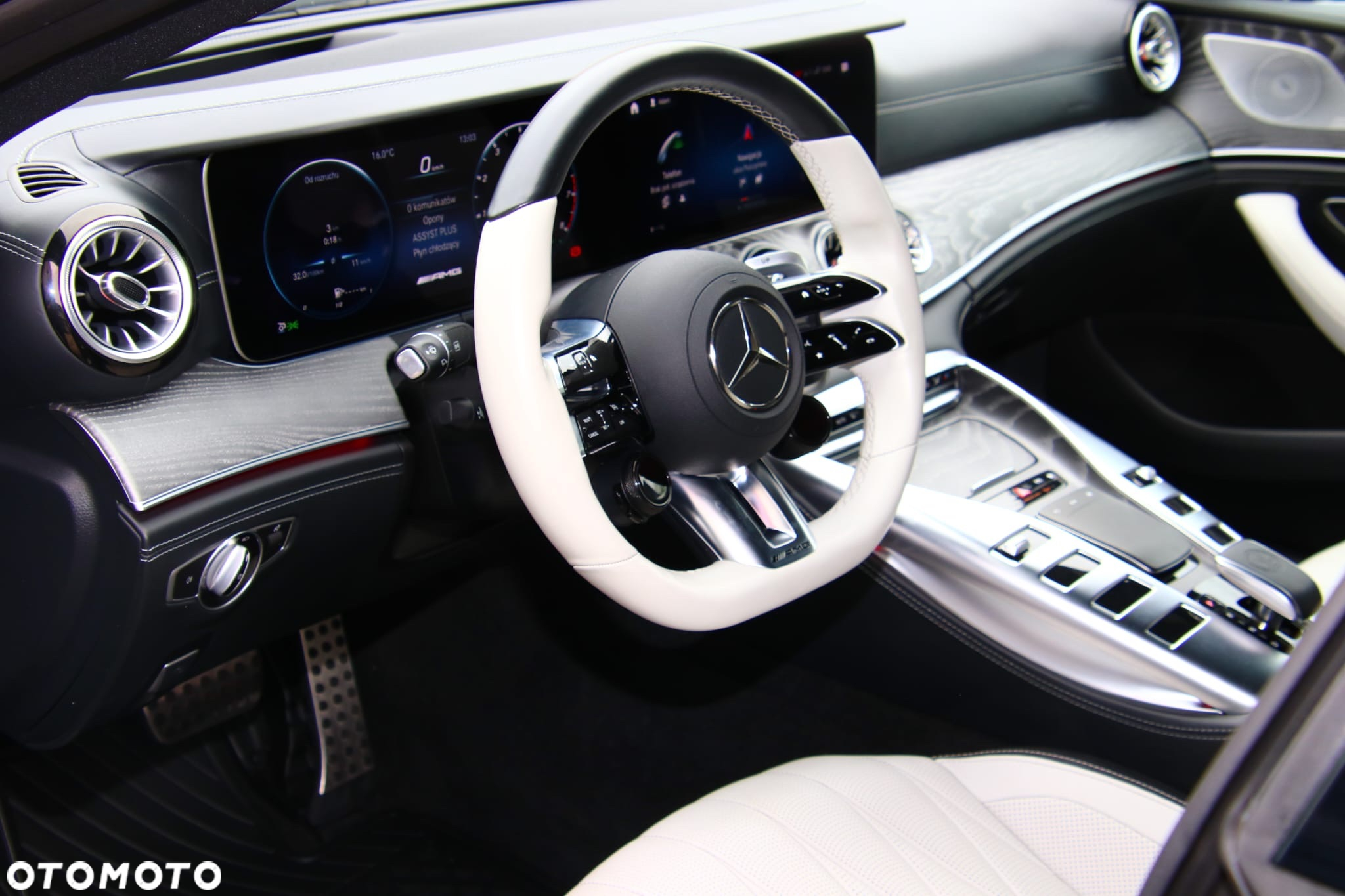 Mercedes-Benz AMG GT 53 4-Matic+ - 23
