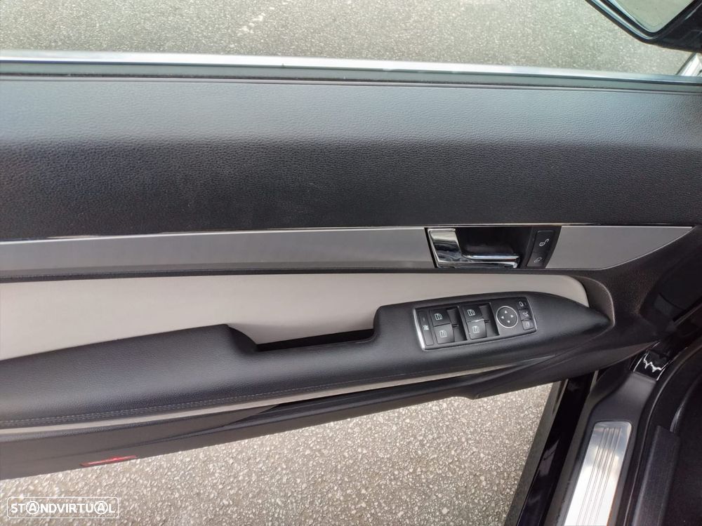 Mercedes-Benz E 220 CDi BlueEfficiency - 13