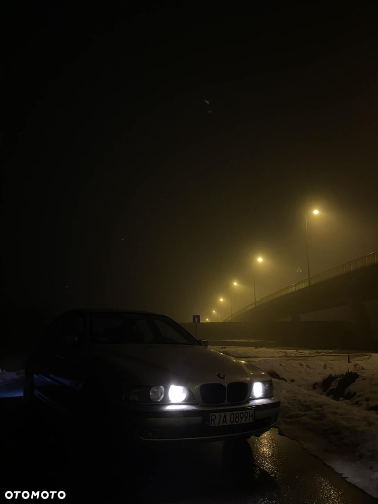 BMW Seria 5 - 1