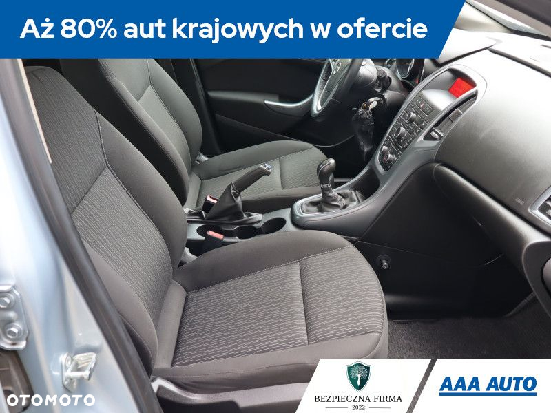 Opel Astra - 10