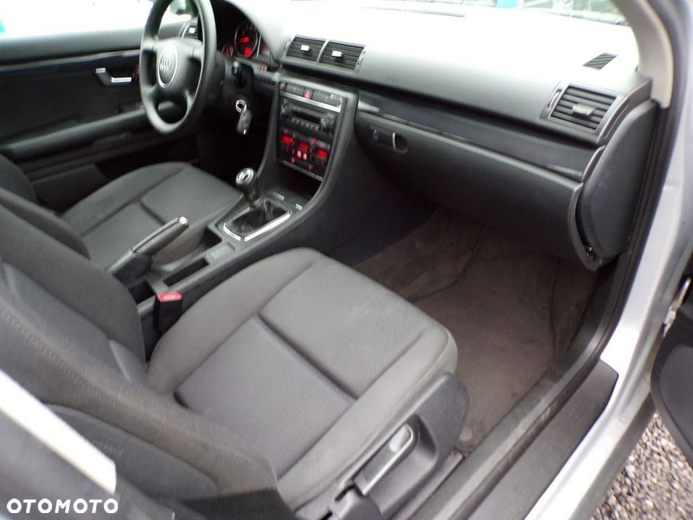 Audi A4 Avant - 22