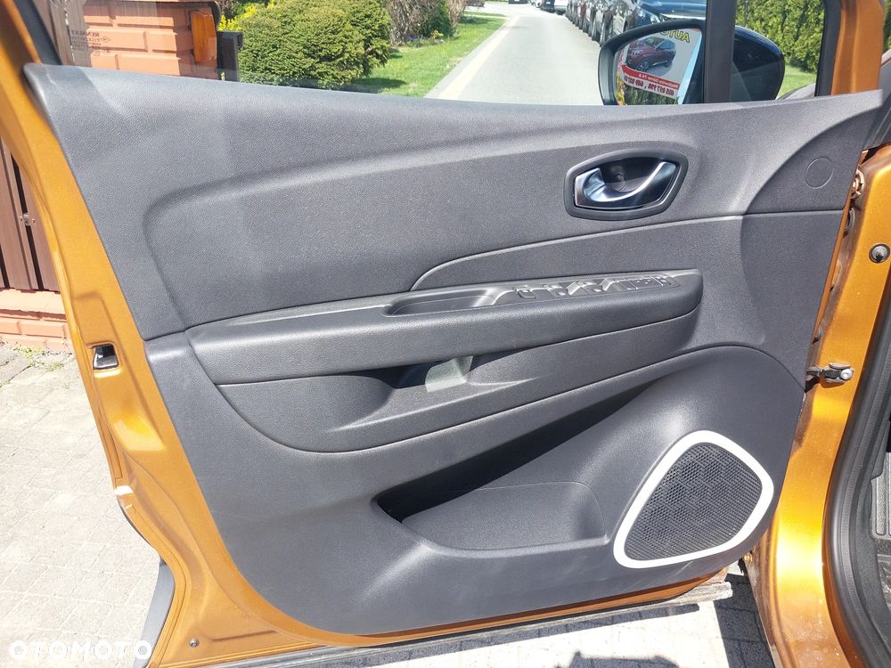 Renault Captur - 11