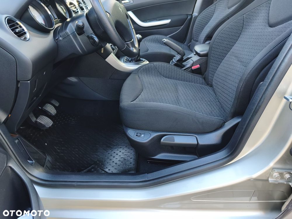 Peugeot 308 120 VTi Premium - 30
