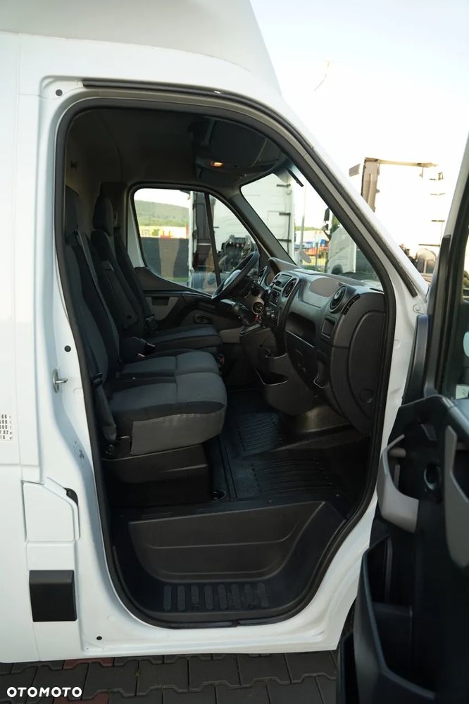 Renault MASTER / KONTENER - 4,5  M / WINDA DHOLLANDIA - 750 kg / SPROWADZONY - 35