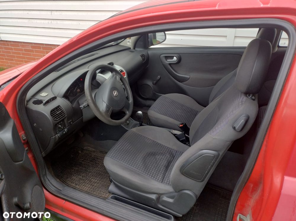 Opel Corsa 1.2 16V Comfort Easytronic - 3