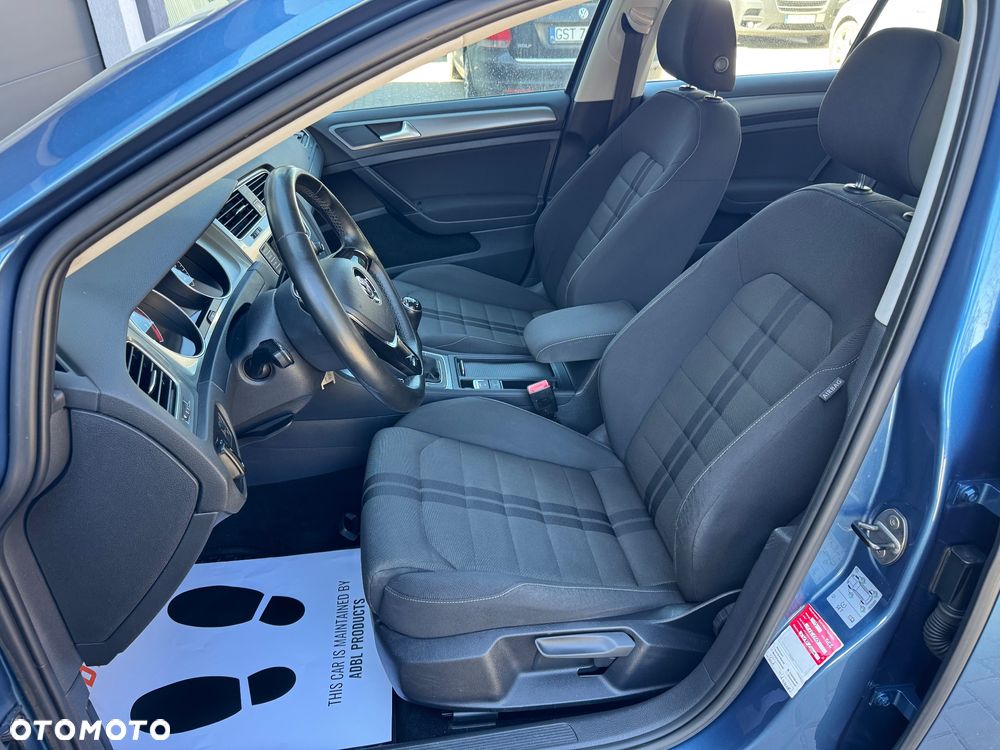 Volkswagen Golf 1.2 TSI BMT Trendline Perfectline - 17