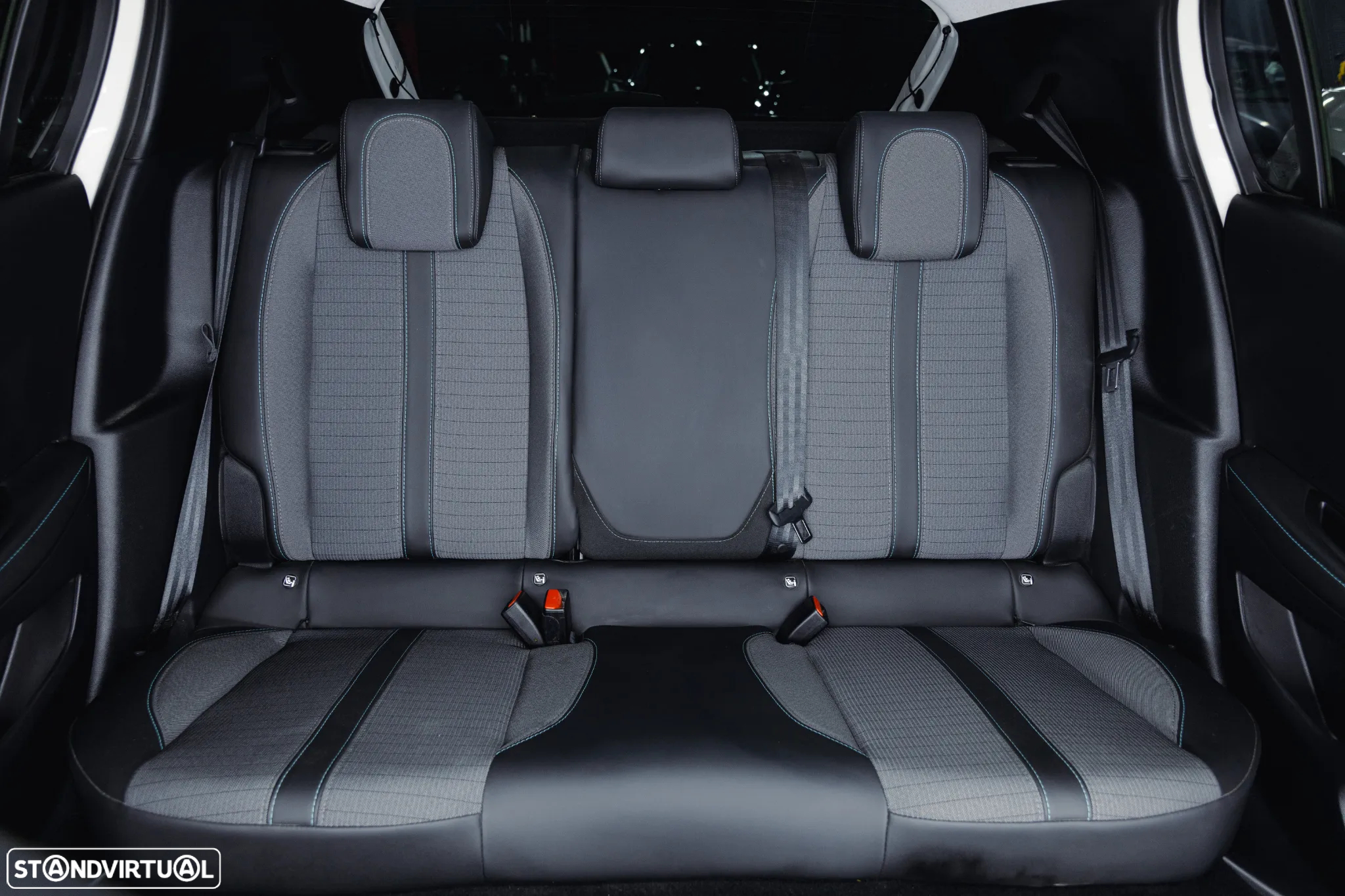 Peugeot e-208 50 kWh Allure Pack - 9