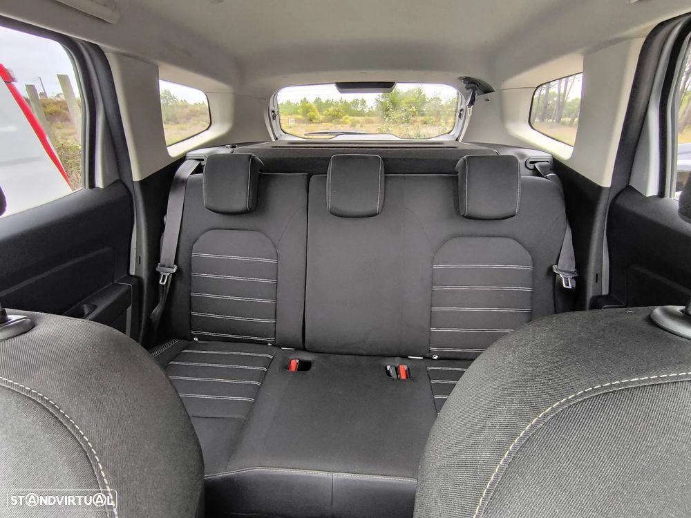 Dacia Duster dCi 110 2WD Prestige - 8