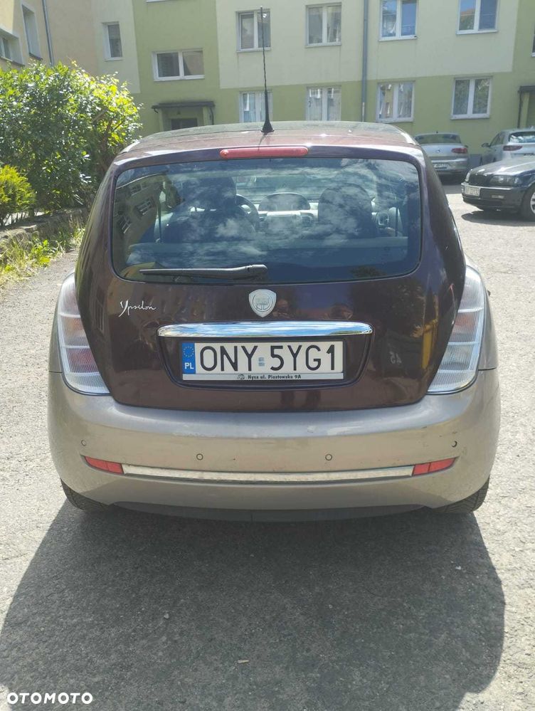 Lancia Ypsilon - 3