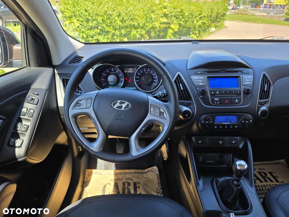 Hyundai ix35 1.6 2WD Fifa World Cup Edition - 8