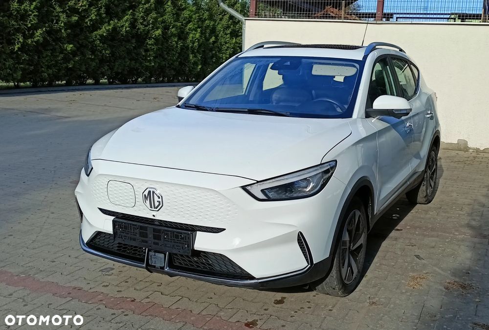 MG ZS Maximal Luxury - 16