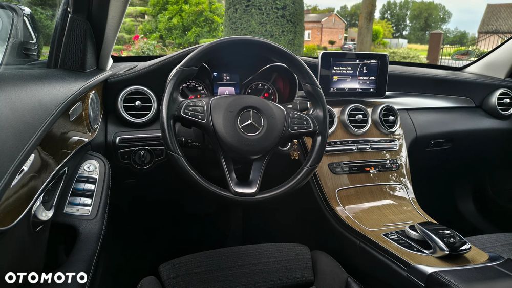 Mercedes-Benz Klasa C 180 7G-TRONIC - 13