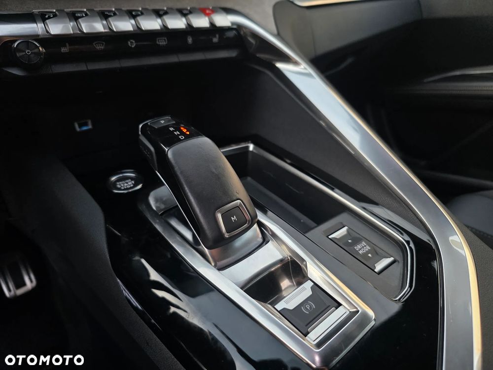 Peugeot 5008 BlueHDi 130 EAT8 GT - 32