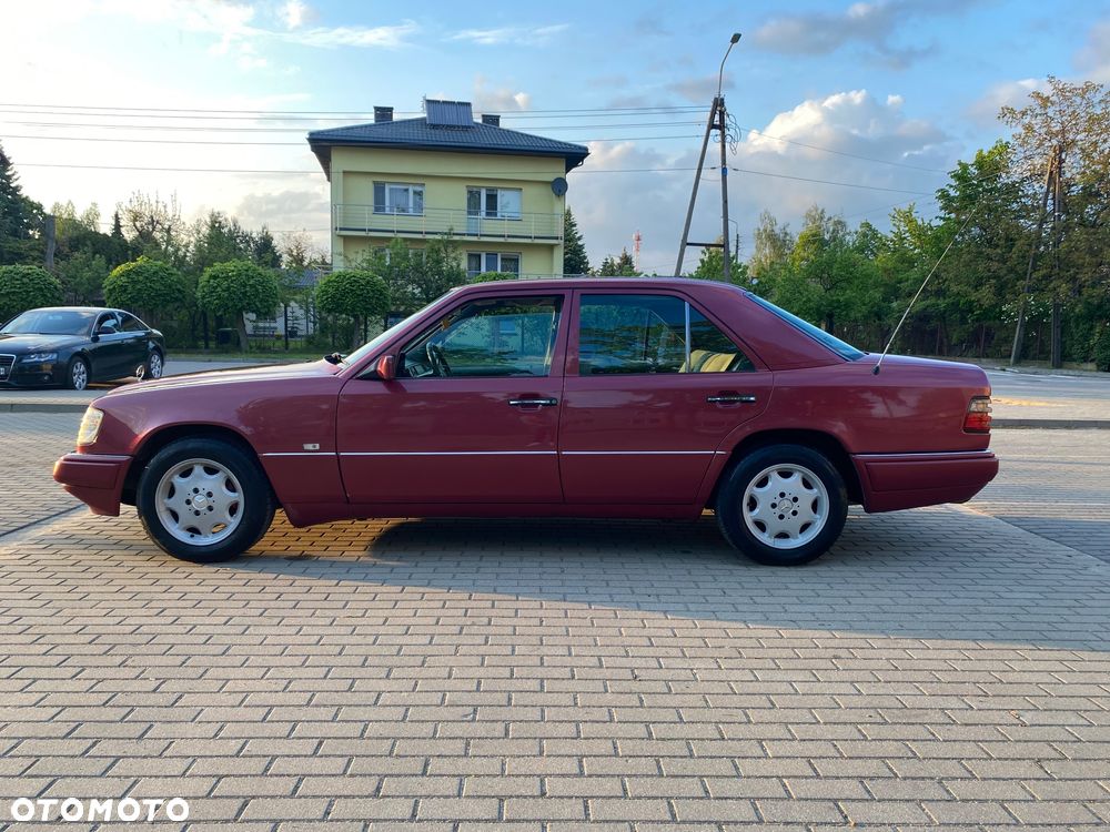 Mercedes-Benz Klasa E - 11