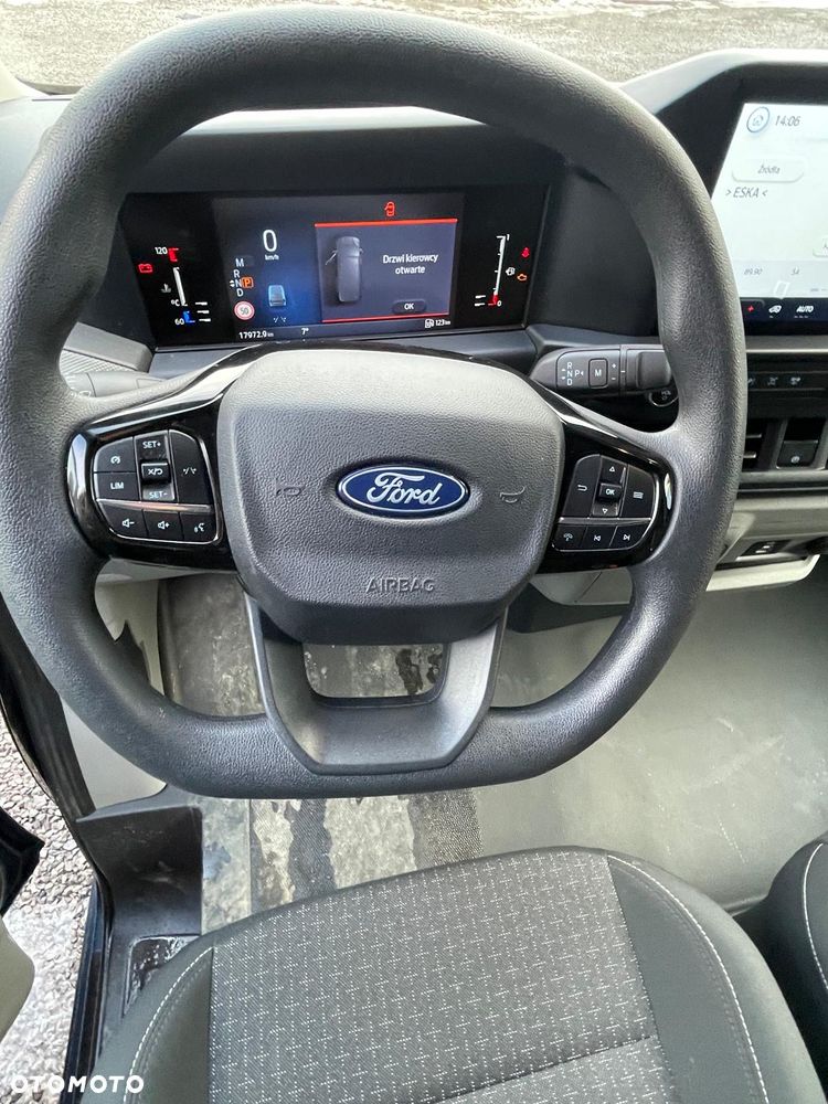 Ford TRANSIT CUSTOM - 15