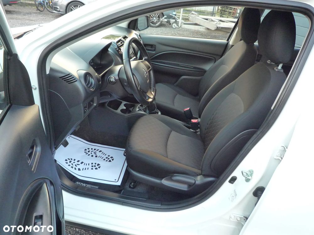 Mitsubishi Space Star - 13