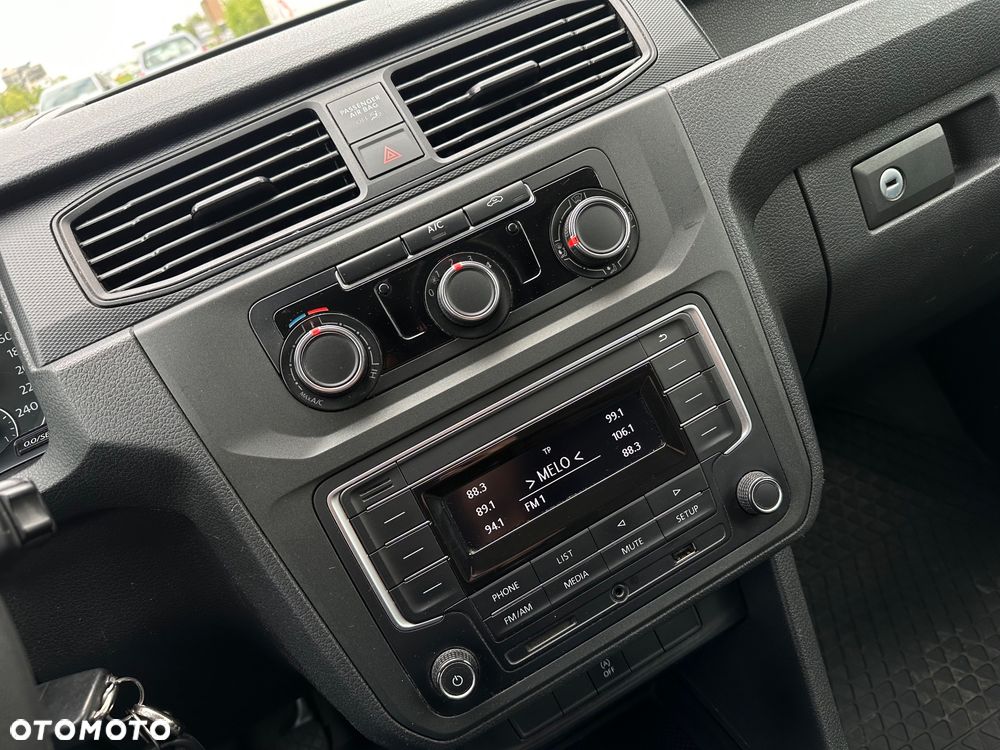 Volkswagen Caddy - 11