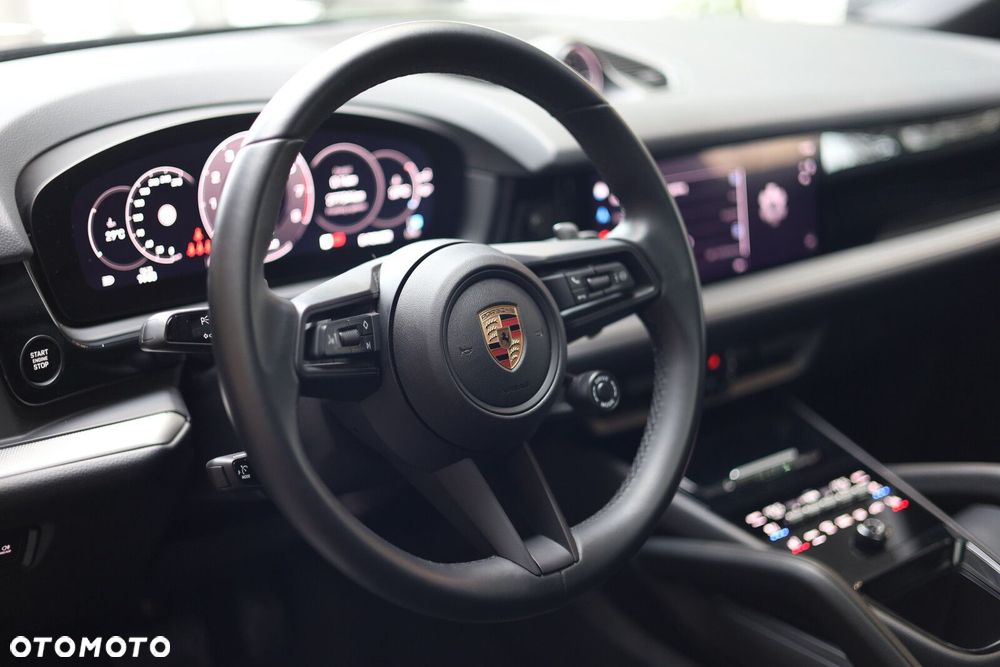 Porsche Cayenne - 16