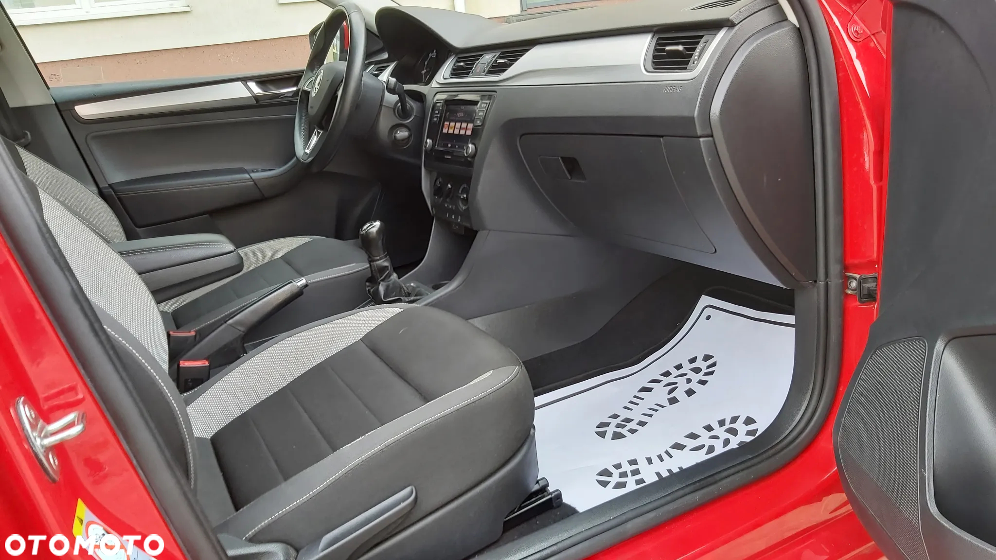 Skoda RAPID Spb 1.0 TSI Active - 29