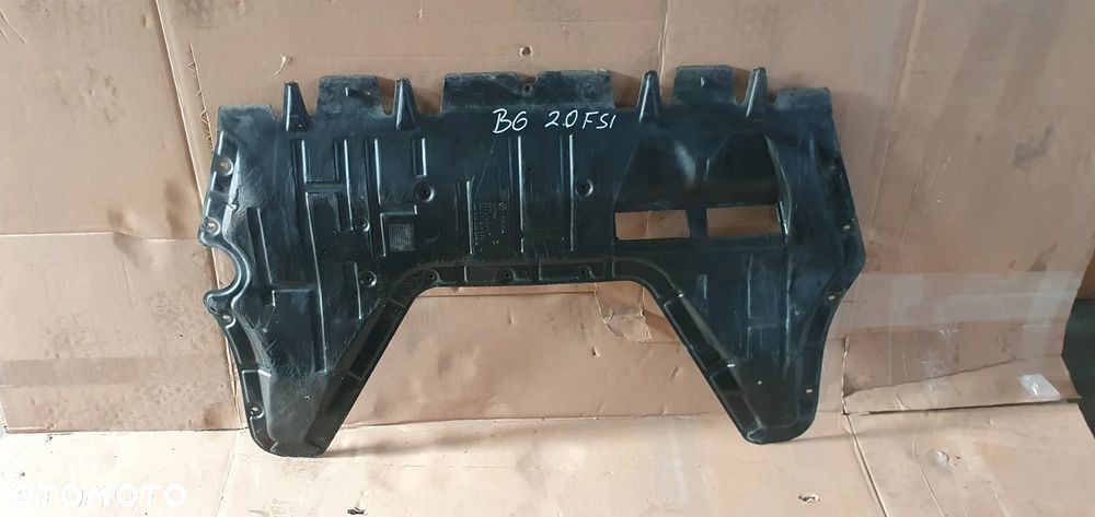 Osłona płyta pod silnik VW Passat B6 3C0825237 3C0825235 3C0825235A - 1