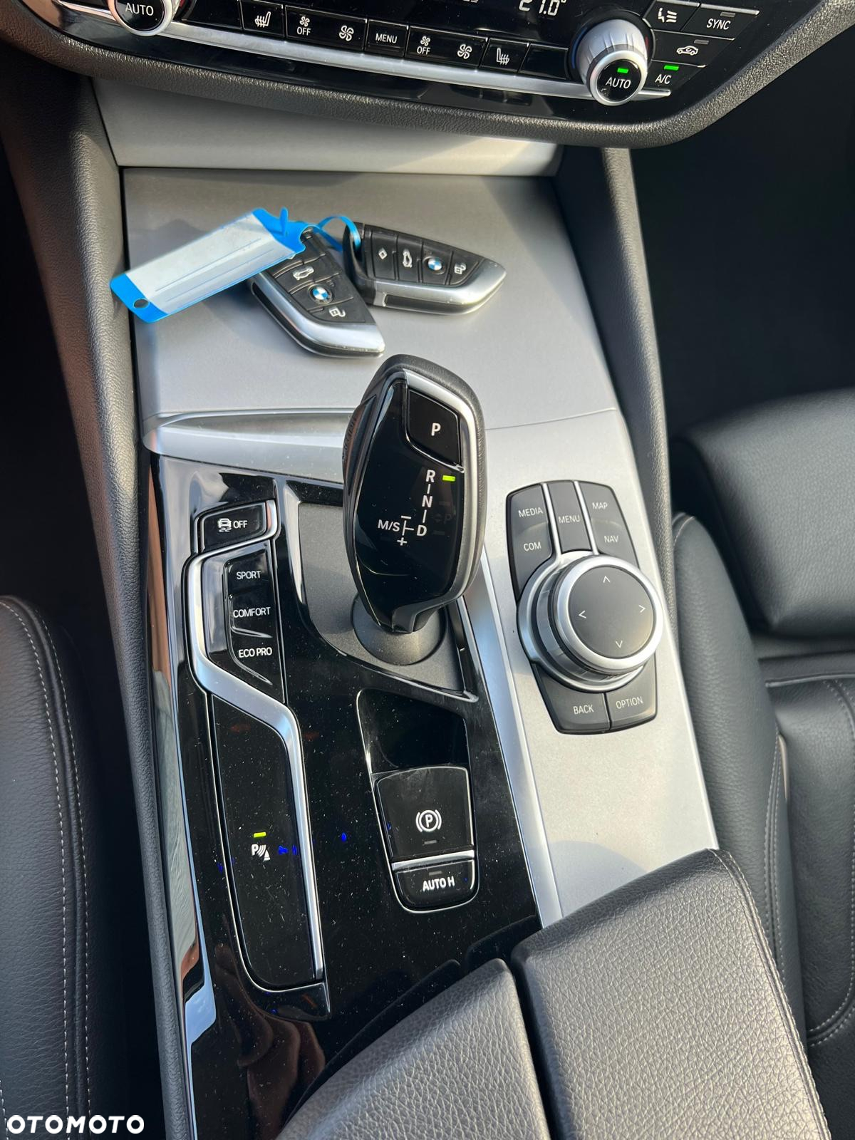 BMW Seria 5 520d Touring - 21