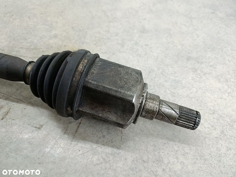 PÓŁOŚ LEWA PRZÓD AUTOMAT ALFA ROMEO 159 2.2 JTS - 4