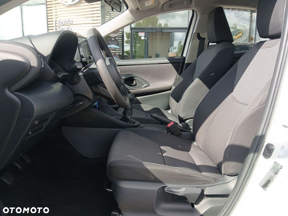 Toyota Yaris - 17