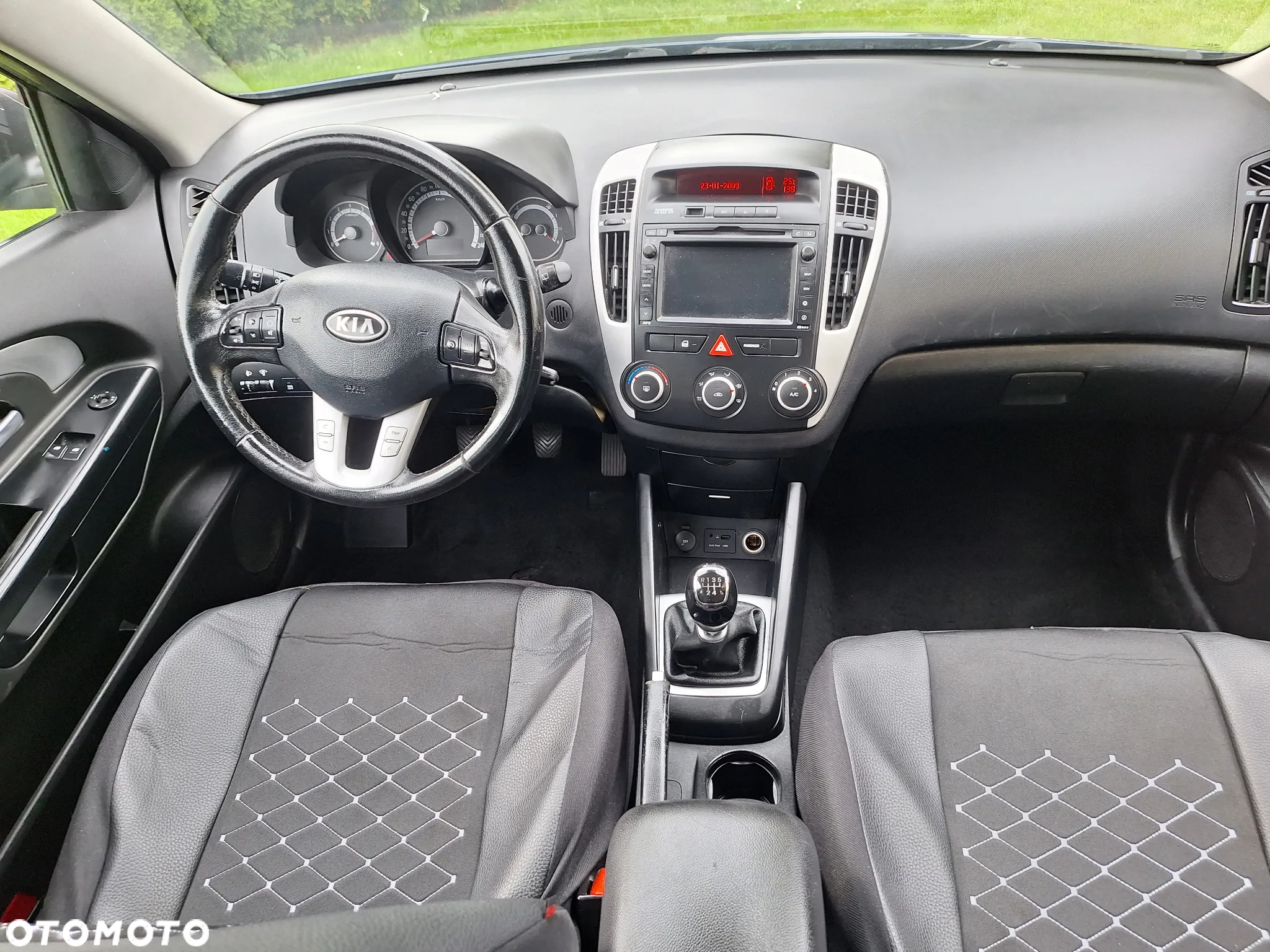 Kia Ceed 1.4 CVVT Attract - 8