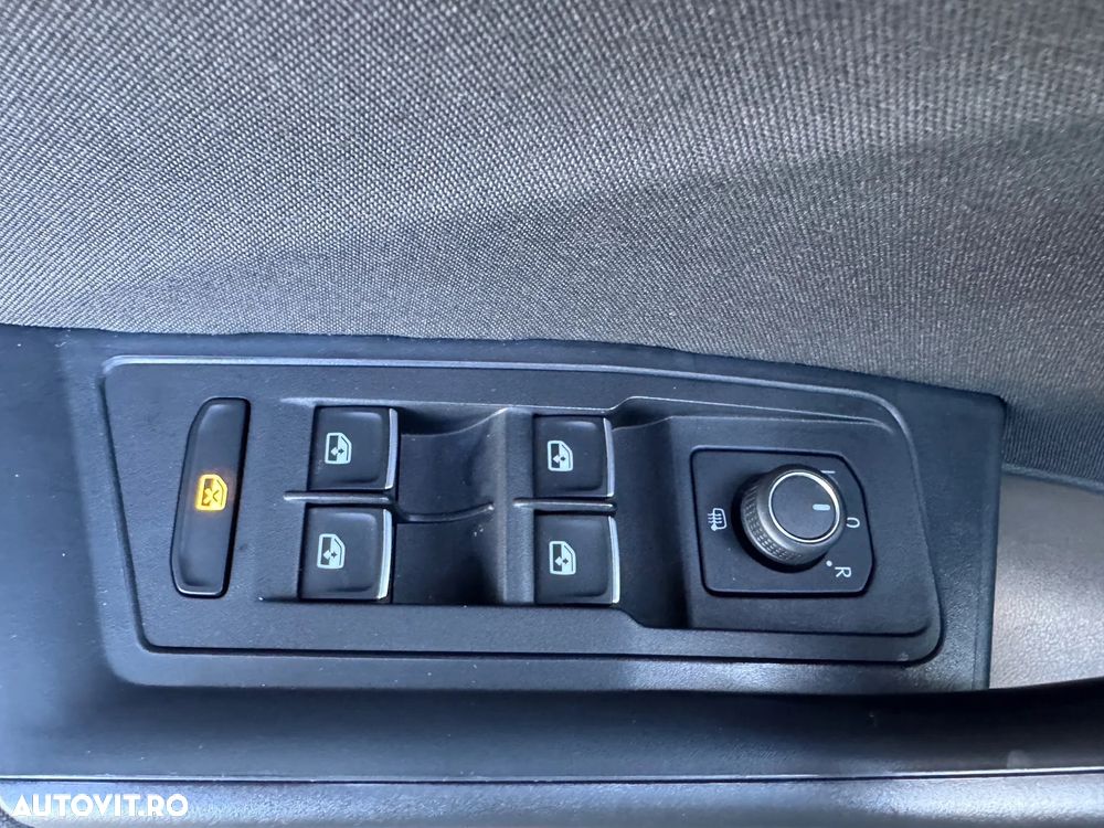 Volkswagen T-Roc 2.0 TDI SCR DSG IQ.DRIVE - 30