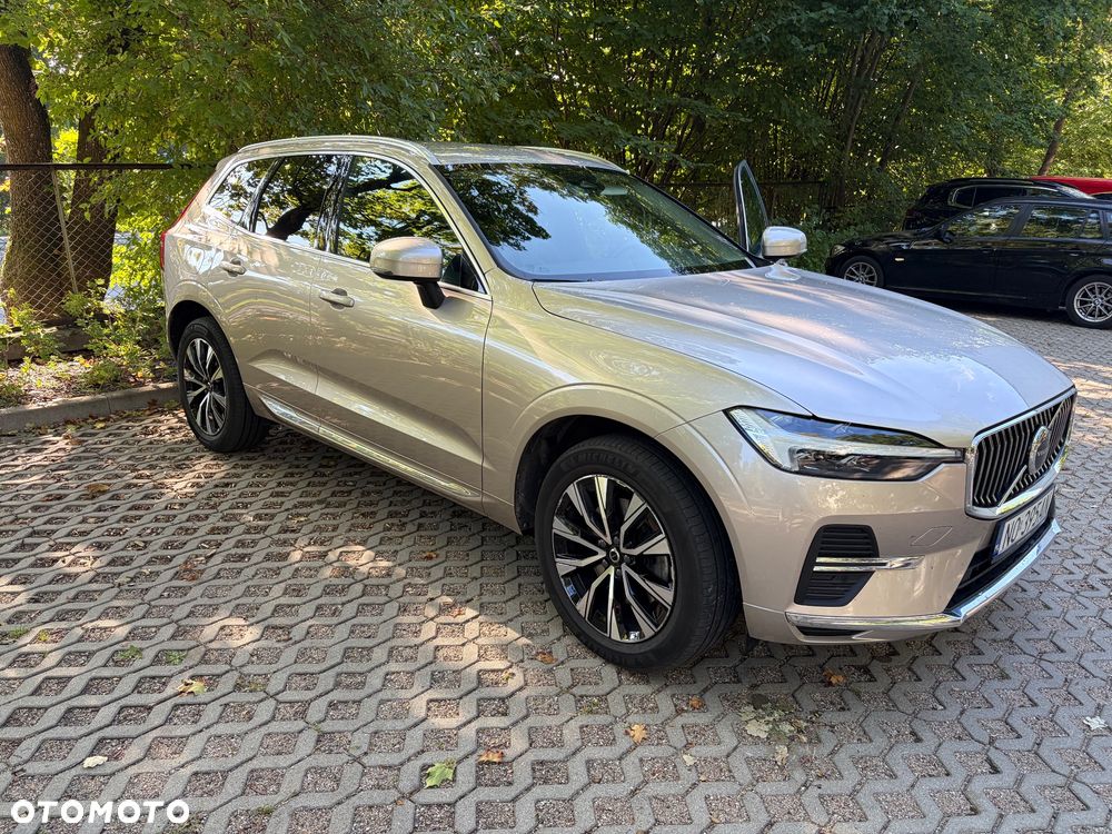 Volvo XC 60 B4 D AWD Plus Bright - 8