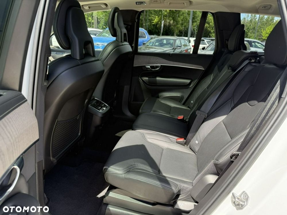 Volvo XC 90 - 26