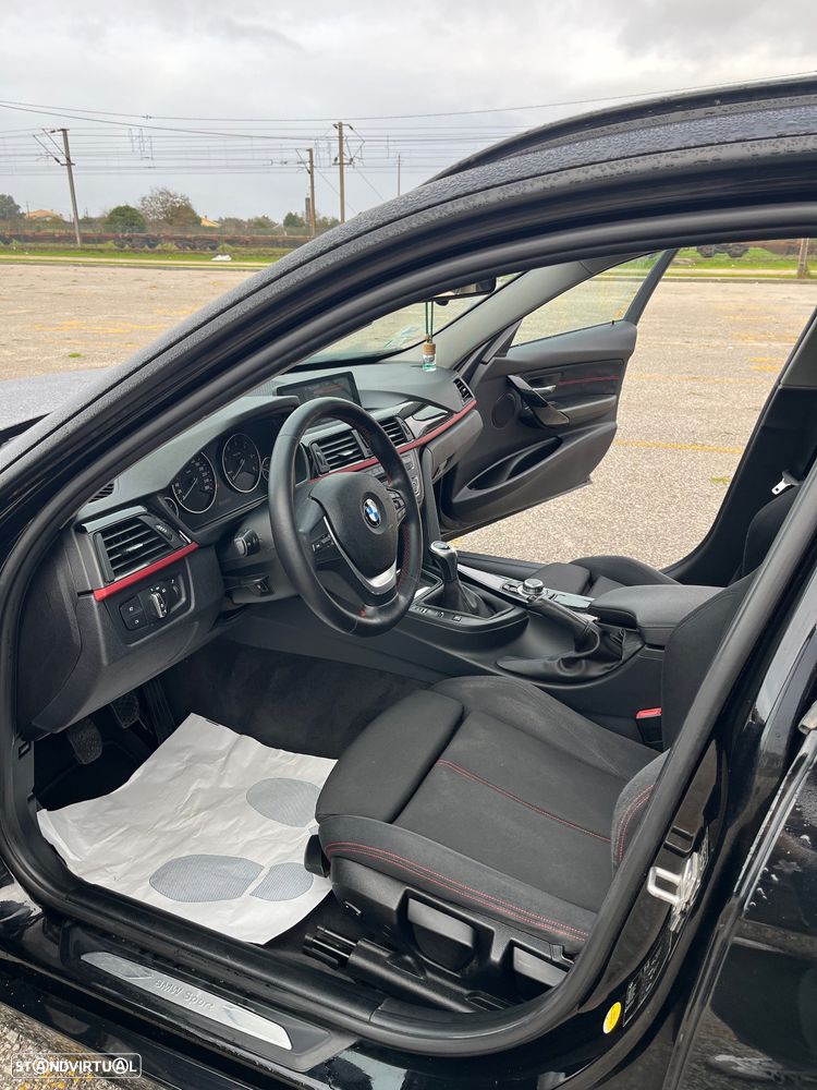 BMW 318 d xDrive Sport Line - 9