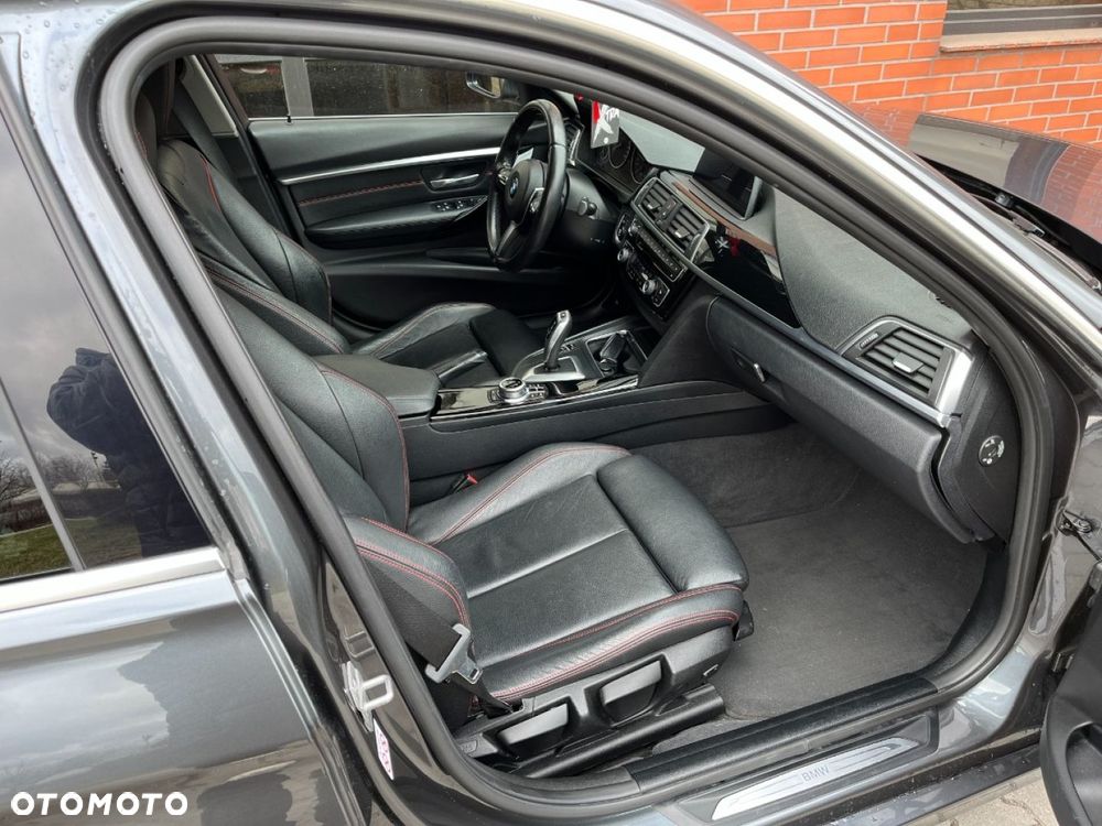 BMW Seria 3 320i GPF M Sport - 12