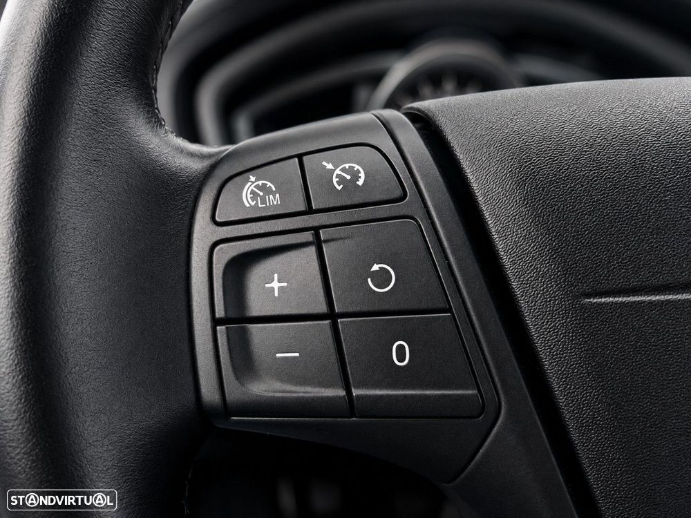 Volvo V40 1.6 D2 Momentum - 23