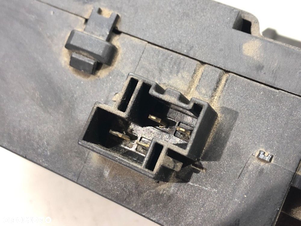 ZAMEK KLAPY TYŁ  OPEL SIGNUM liftback (Z03) 2003 - 2008 3.0 V6 CDTI (F48) 130 kW [177 KM] olej - 3