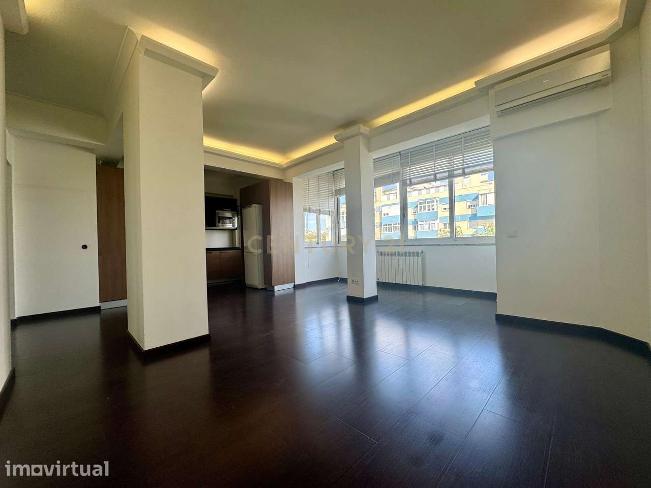 Apartamento Renovado T2 em Santa Clara, Lisboa - Grande imagem: 3/17