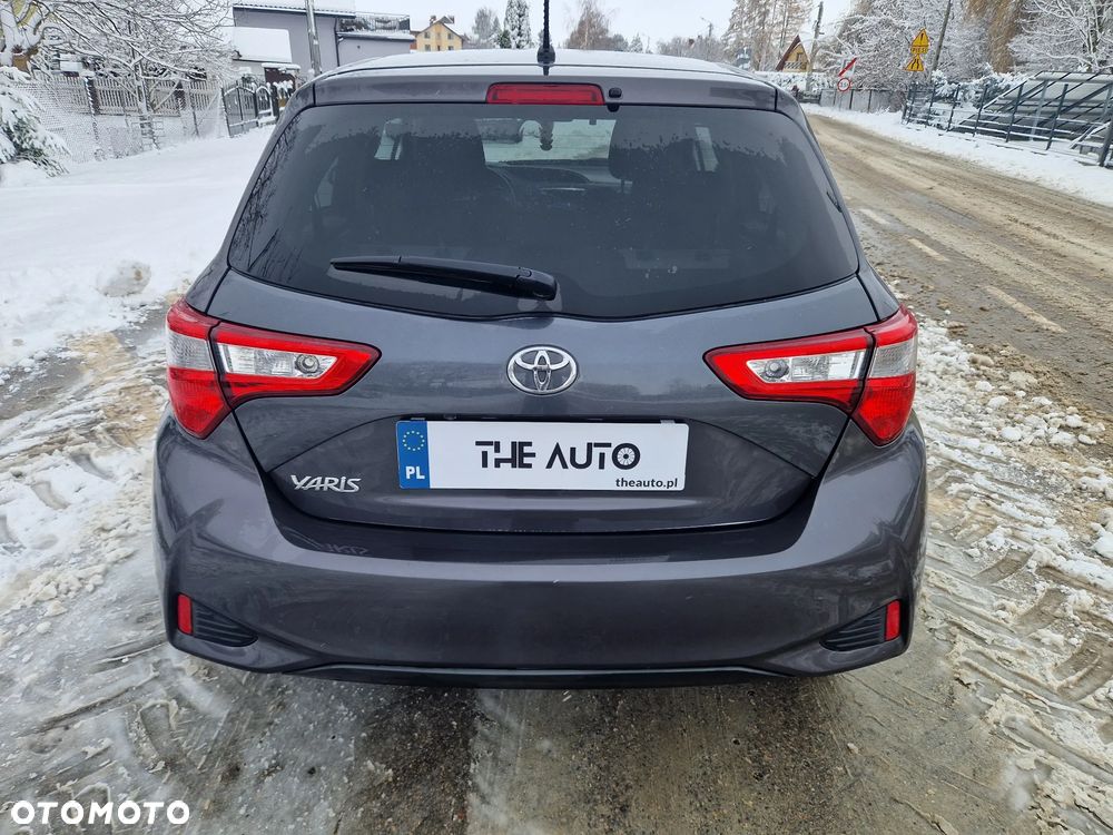 Toyota Yaris 1.5 Premium CVT - 34