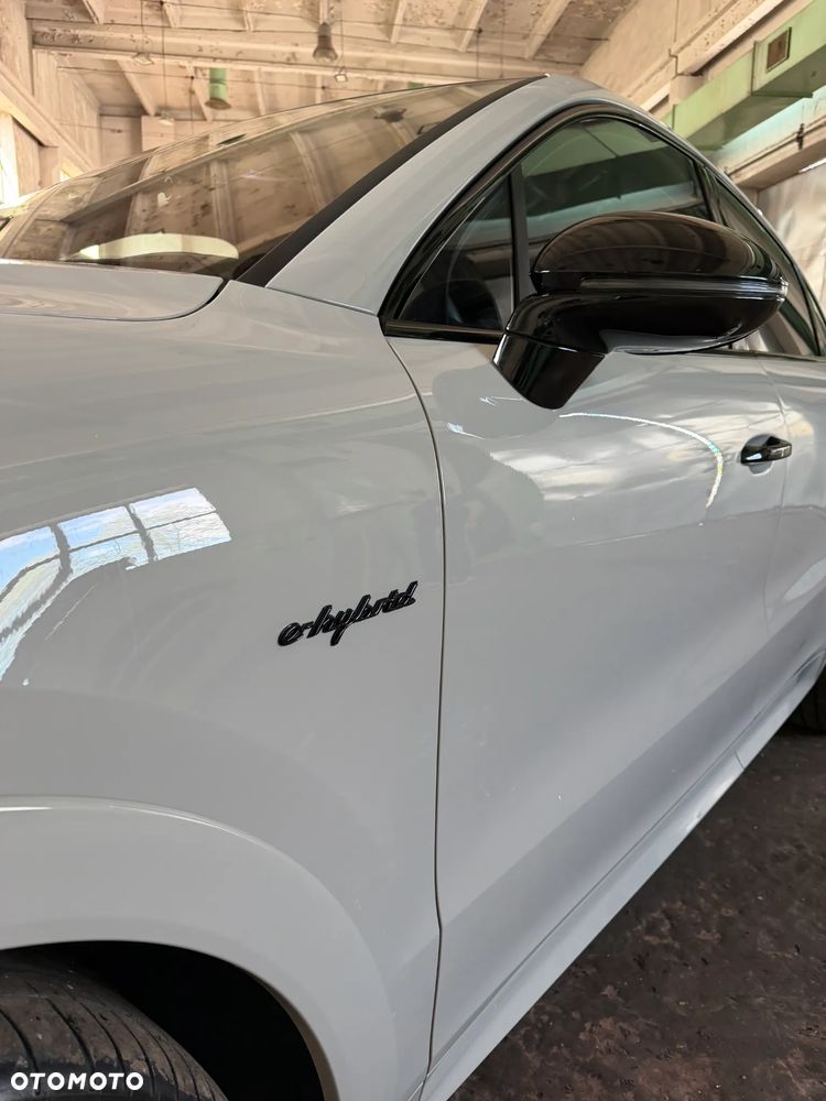 Porsche Cayenne - 11