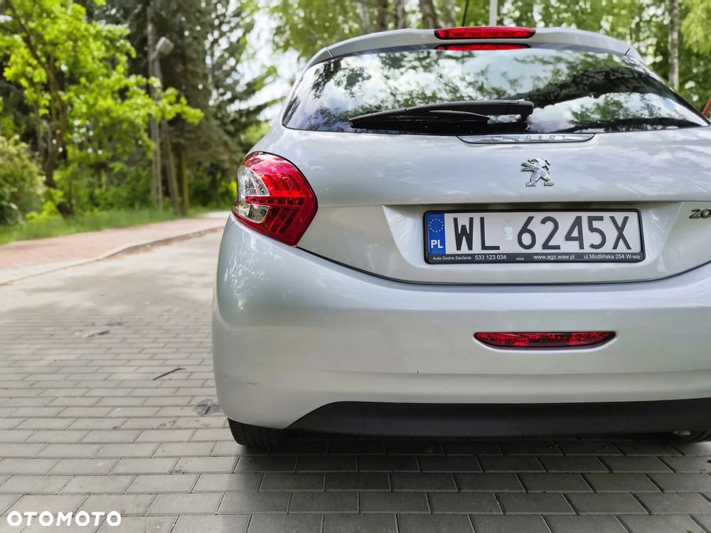 Peugeot 208 - 34