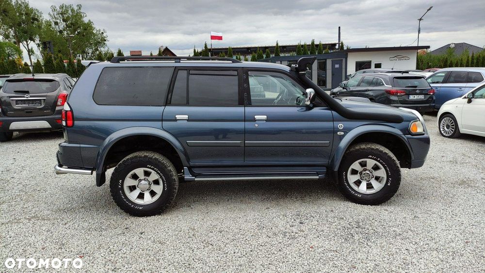 Mitsubishi Pajero - 19