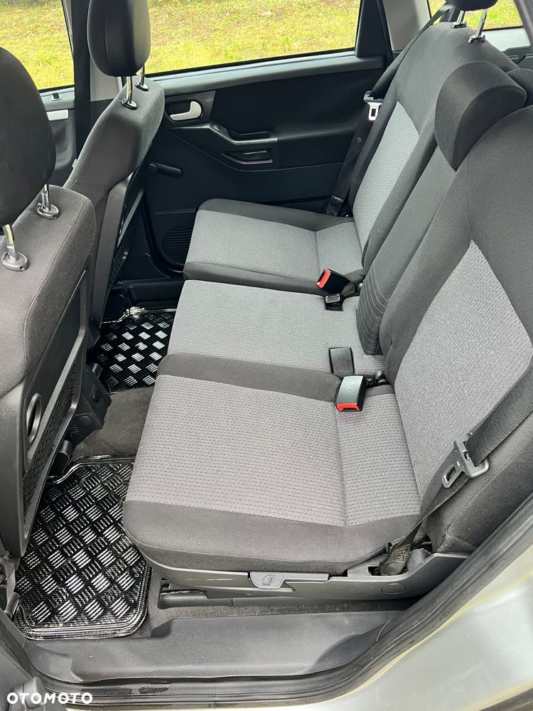 Opel Meriva - 13