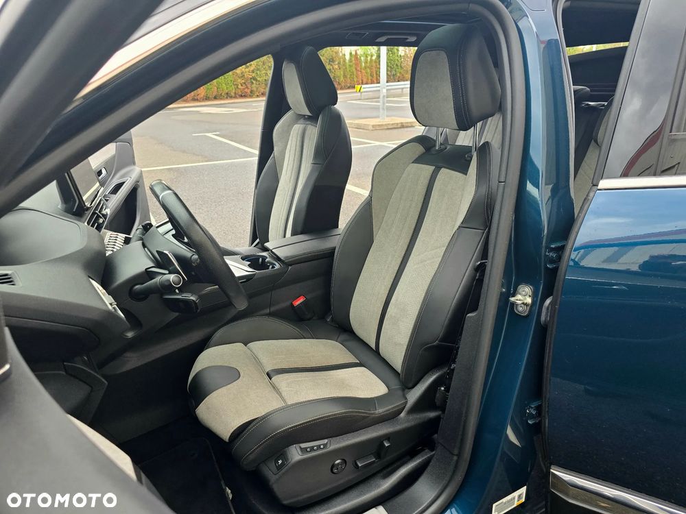 Peugeot 3008 1.6 PureTech HYbrid GT Line S&S EAT8 - 20