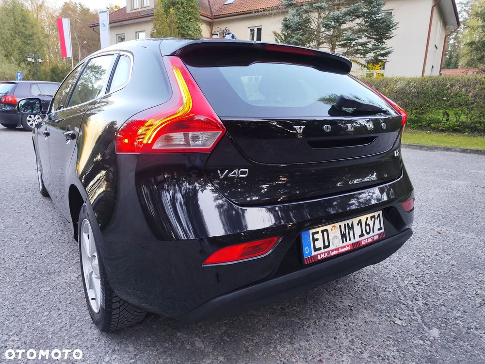 Volvo V40 D2 - 11