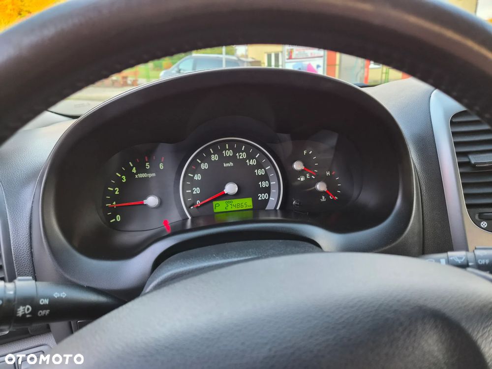 Kia Carnival - 19