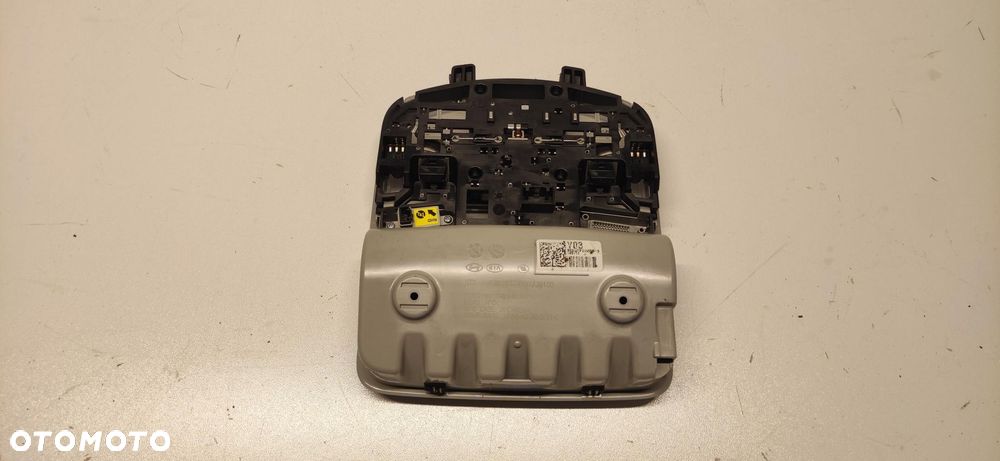 KIA STONIC LAMPKA OŚWIETLENIE KABINY SCHOWEK 17- 92800-F2000/J9100 - 3