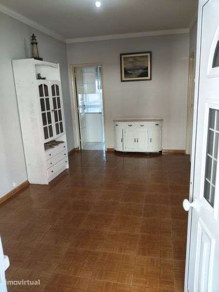 Vendo moradia T3 - Grande imagem: 2/12