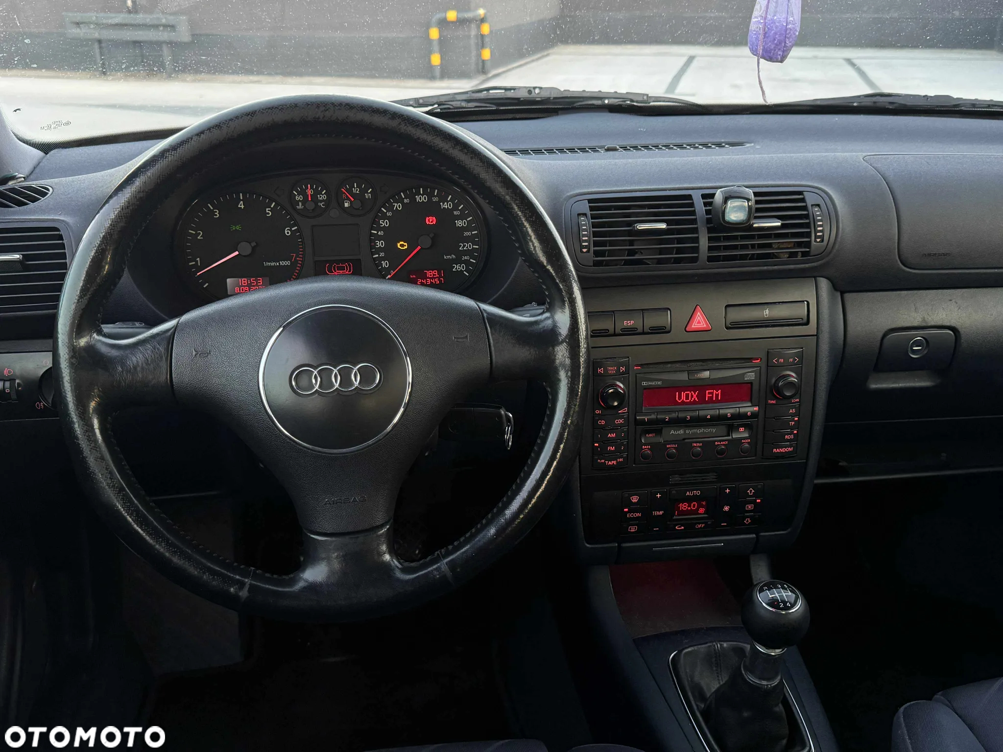 Audi A3 1.8T Attraction - 12